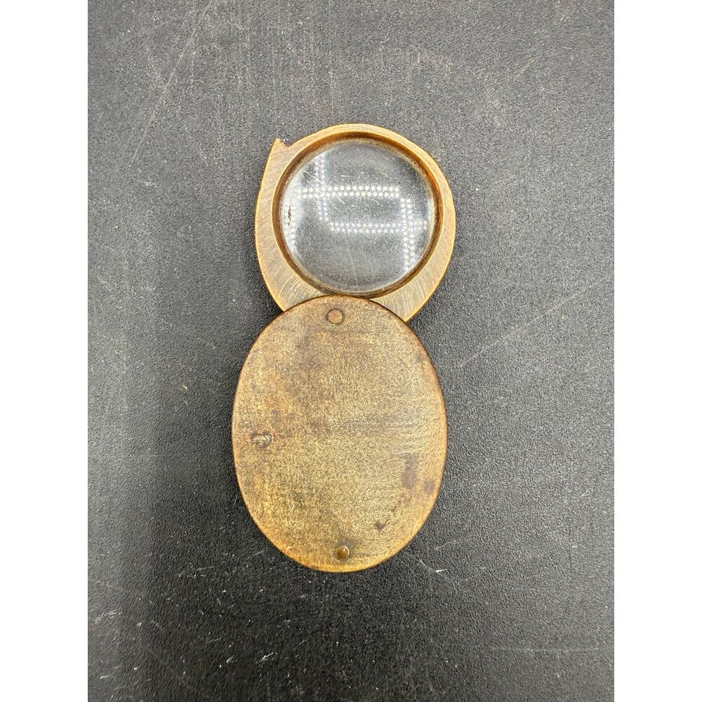 Vintage  Atco USA bakelite folding pocket magnifier magnifying glass